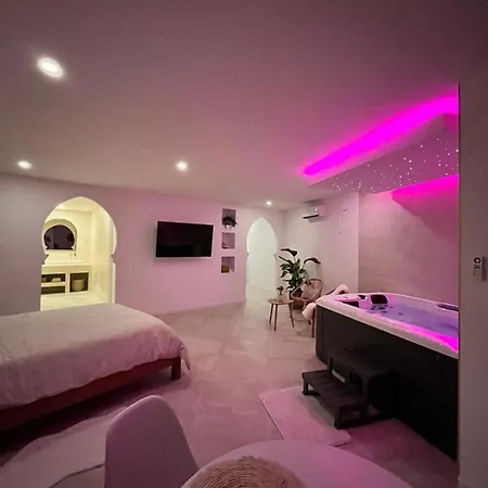 La Du Clocher Apartment